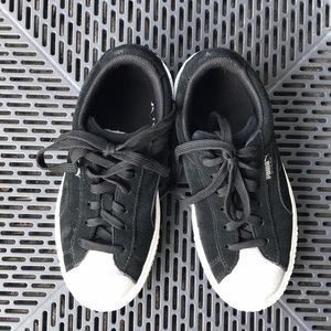 PUMA Suede Platform Glam Sneakers - EUC